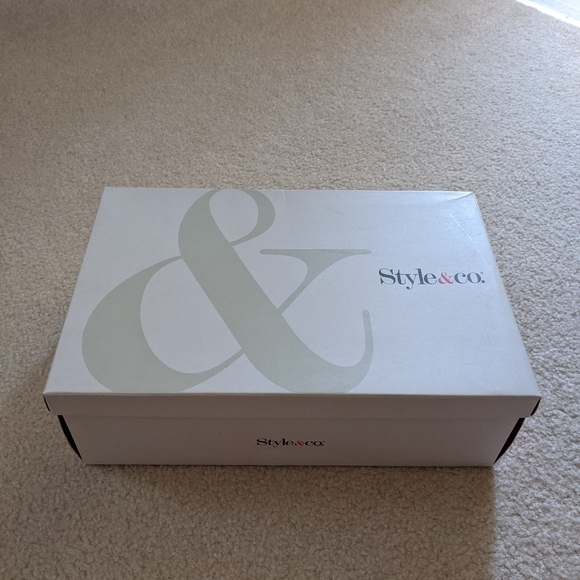 Nude Style & Co. Pumps - Picture 4 of 8